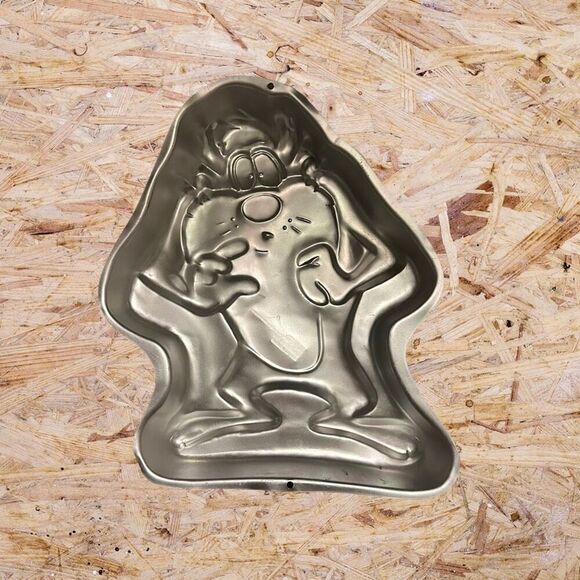 Vintage Lot 4 Wilton Cake Pans Taz, Princess Barbie, Train, Power Ranger - Picture 2 of 5